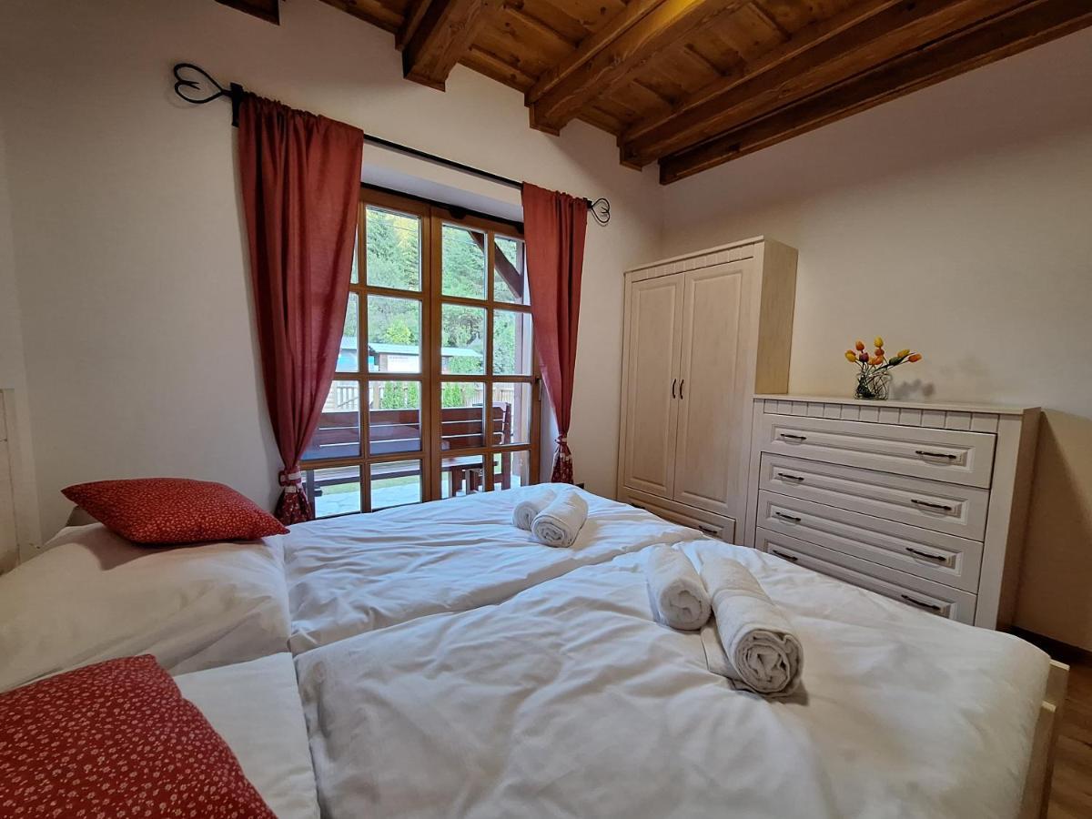 Velké Karlovice Apartman Jezerne מראה חיצוני תמונה
